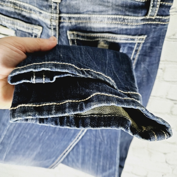 DAYTRIP | Virgo straight leg mid rise distressed denim jeans - Picture 4 of 10